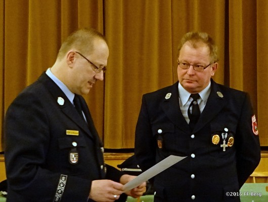 JHV 2015 Ehrung für 40 Jahre Feuerwehrdienst Jürgen Müller